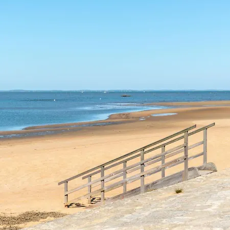 Villa Les Pinassottes By Interhome