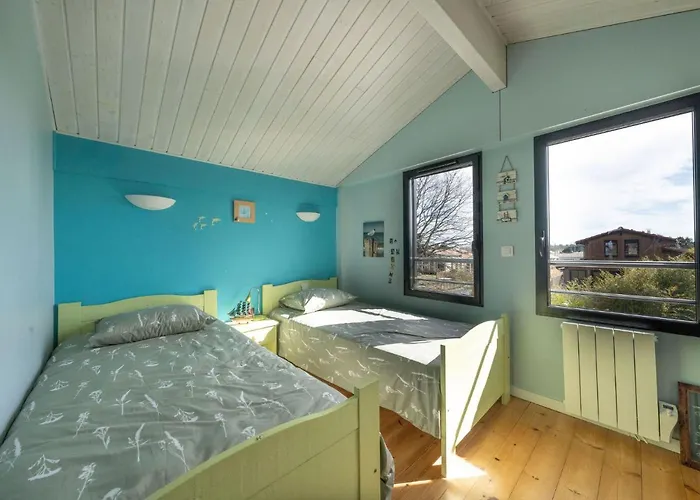 Villa Les Pinassottes By Interhome Gujan-Mestras