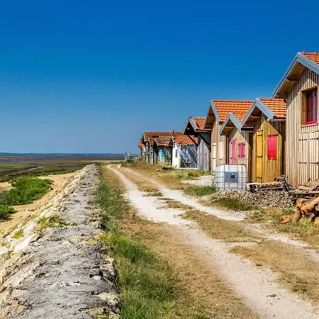 Les Pinassottes By Interhome וילה *